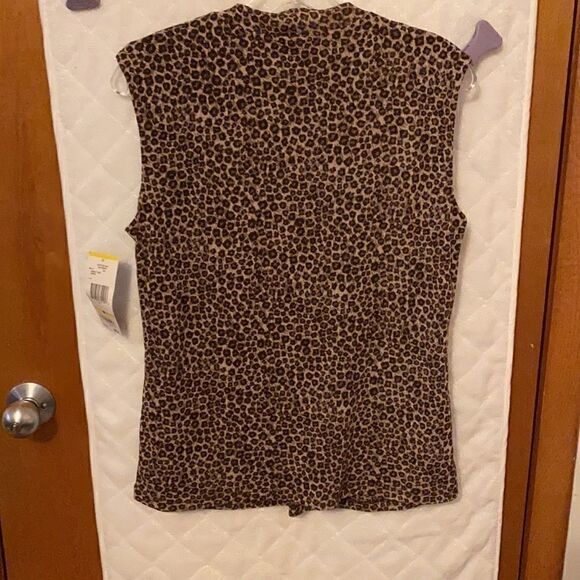 Animal print blouse    - Picture 6 of 6